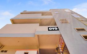 Hotel O G7 Residency